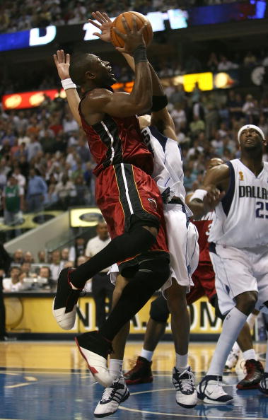 通过后防线 通过后防线