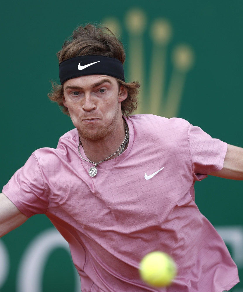 包括年轻的 包括年轻的