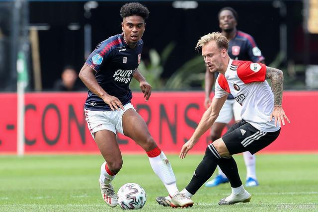 占据了场面 占据了场面