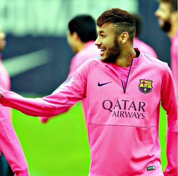 却不抢叙事 却不抢叙事