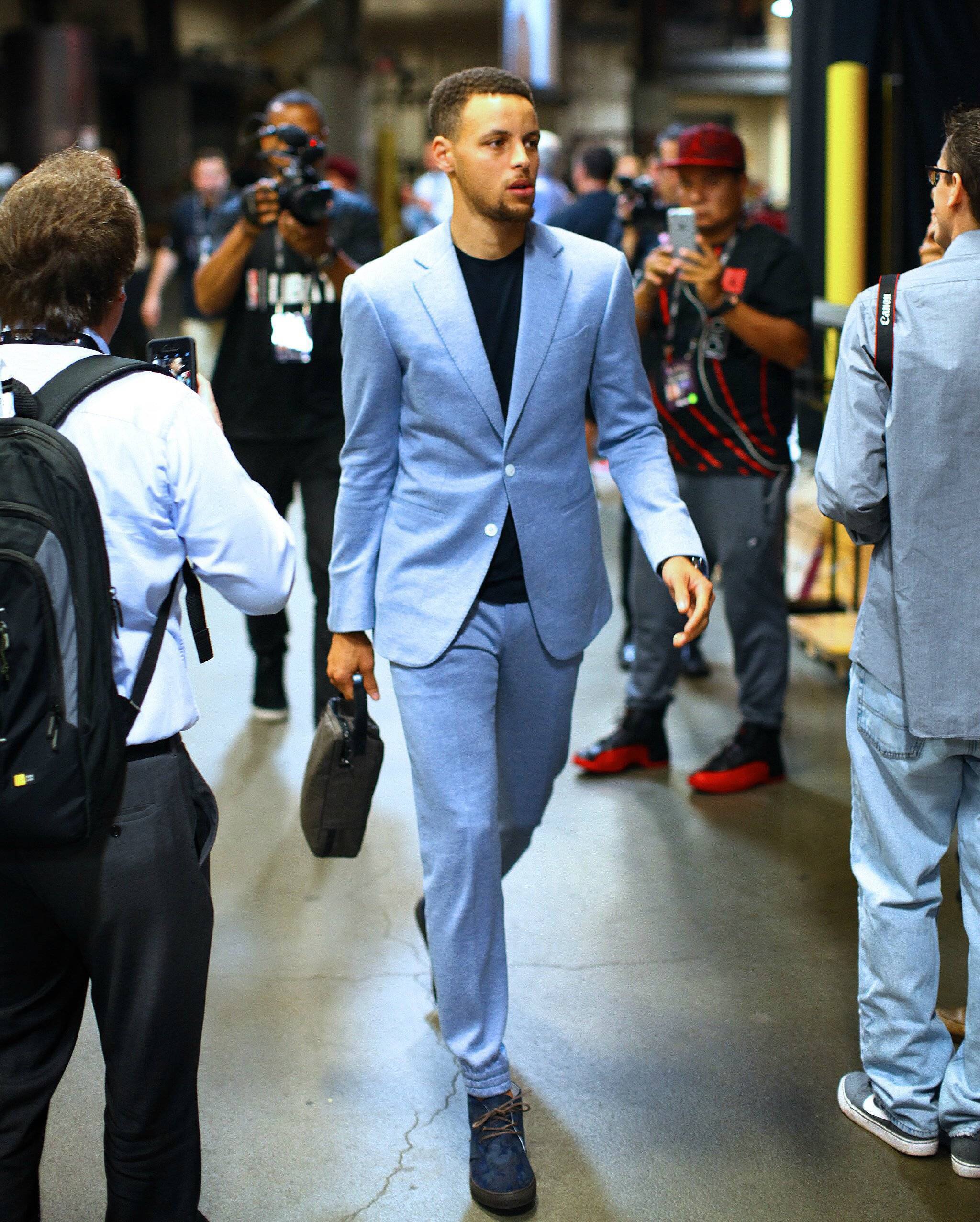 谁能先读懂 谁能先读懂